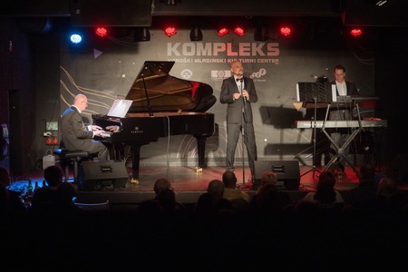 Silence – slovar norosti v živo (8)